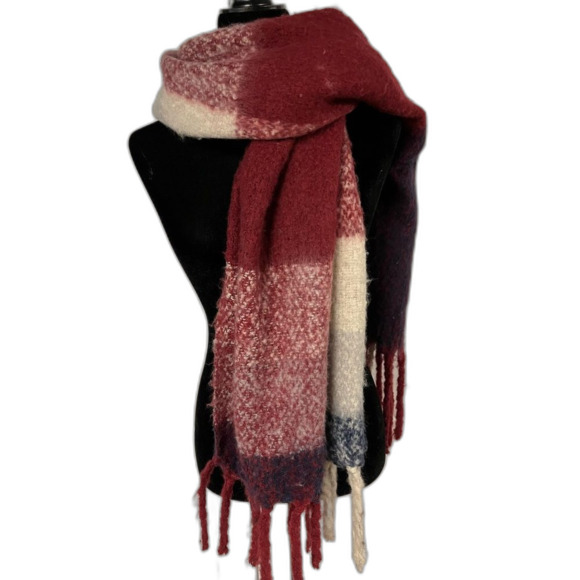 Renee’s NYC Oversized Scarf - Picture 1 of 4
